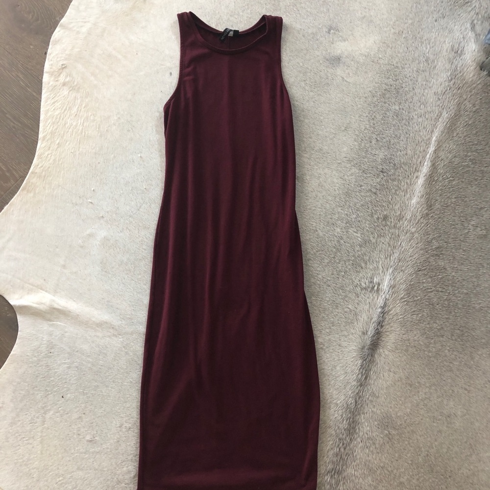 Form fitting midi dress